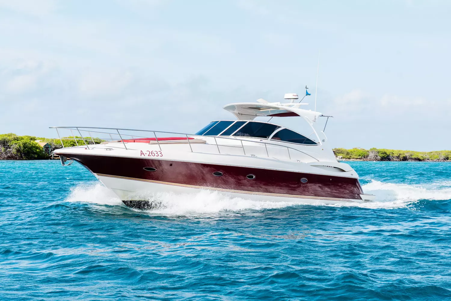 Exclusive 47ft Yacht Charter Aruba